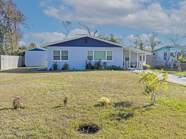 1706 Foster Avenue Cottage